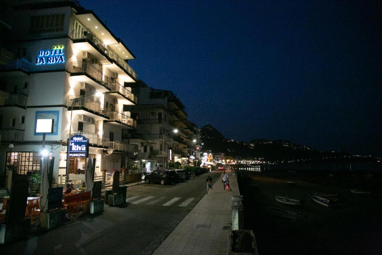 Hotel La Riva جيارديني ناكسوس المظهر الخارجي الصورة